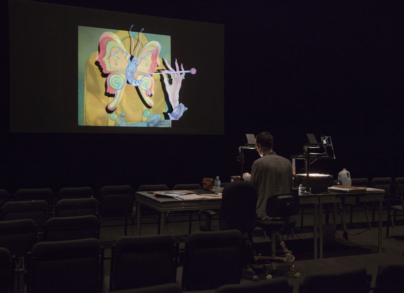 View of the performance by Daniel Barrow, The Thief of Mirrors, presented at the Musée d’art contemporain de Montréal on February 12, 19 and 26, and March 5, 2015 as part of the Projections series.
Photo: Richard-Max Tremblay
